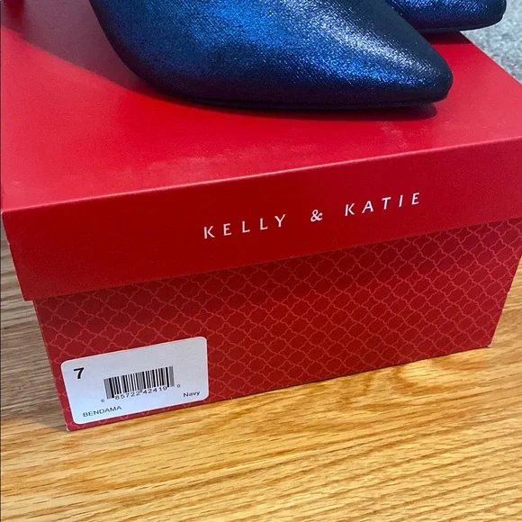 Kelly & Katie Shimmering Blue Slingback Heels - Picture 2 of 3